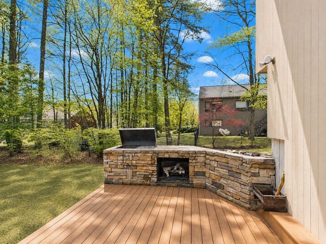 35 Radcliffe Drive, Milford, NH 03055