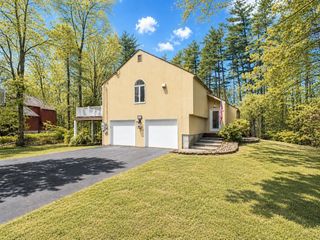 35 Radcliffe Drive, Milford, NH 03055