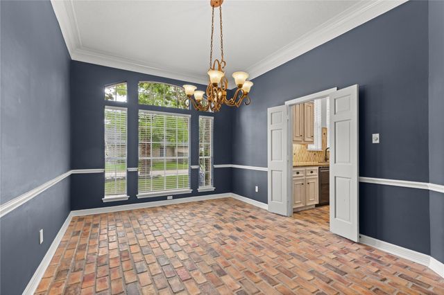 1911 Tawny Oaks Drive, Kingwood, TX 77345