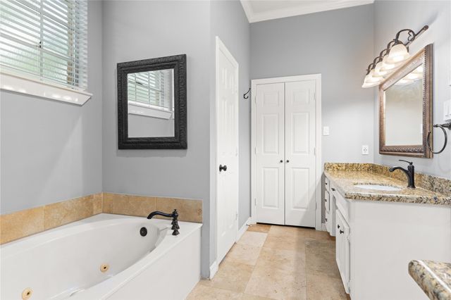 1911 Tawny Oaks Drive, Kingwood, TX 77345