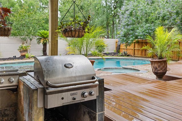 1911 Tawny Oaks Drive, Kingwood, TX 77345