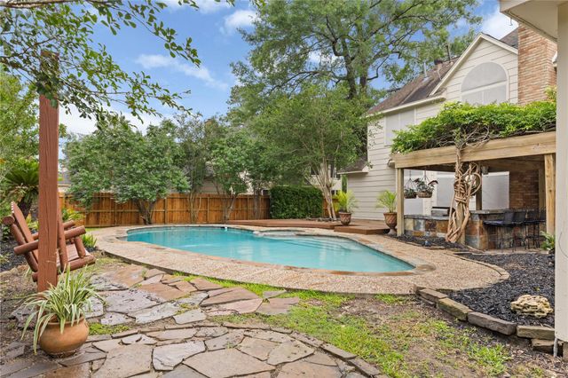 1911 Tawny Oaks Drive, Kingwood, TX 77345