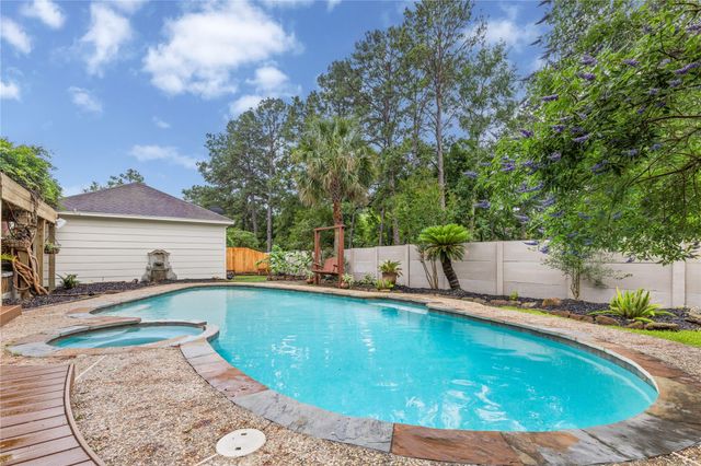 1911 Tawny Oaks Drive, Kingwood, TX 77345