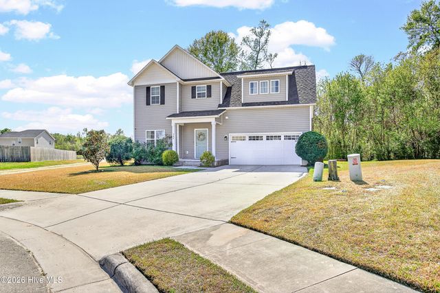 304 Maidstone Drive, Richlands, NC 28574