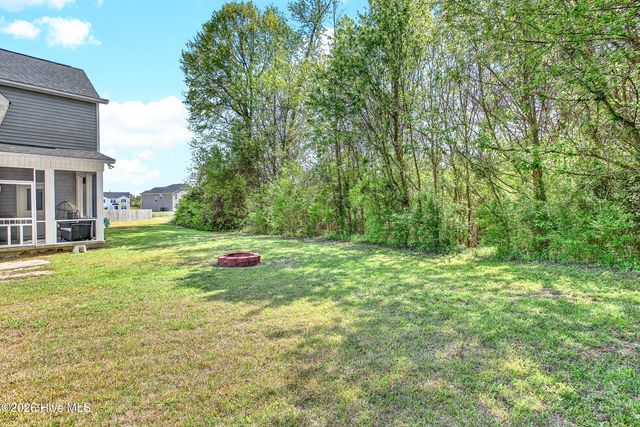 304 Maidstone Drive, Richlands, NC 28574