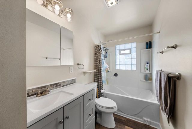 9257 S 94th STREET, Franklin, WI 53132