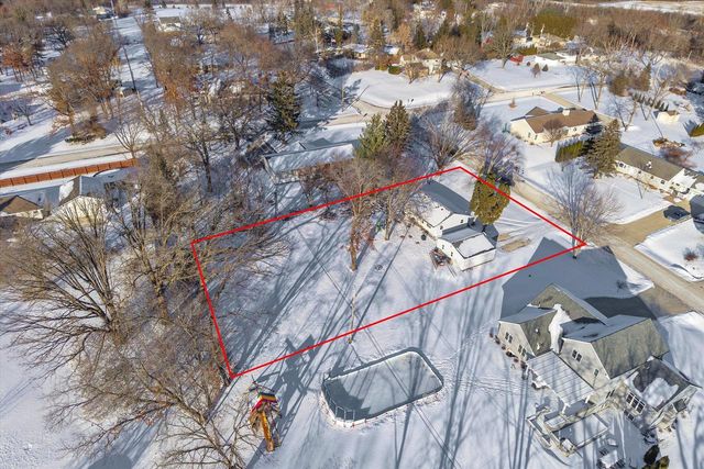 9257 S 94th STREET, Franklin, WI 53132