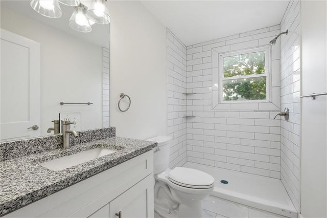 301 Allcutt Avenue, Bonner Springs, KS 66012