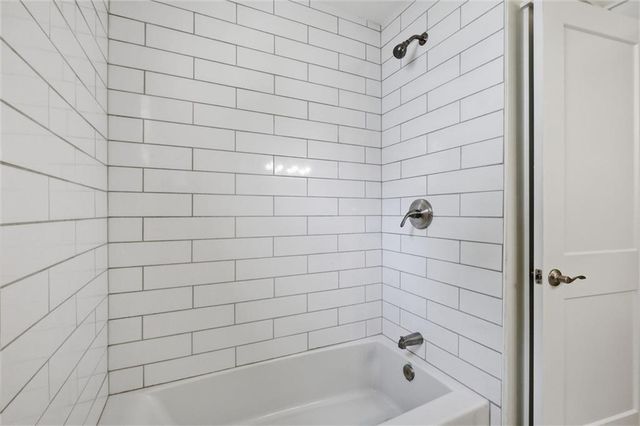 301 Allcutt Avenue, Bonner Springs, KS 66012