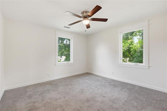 301 Allcutt Avenue, Bonner Springs, KS 66012