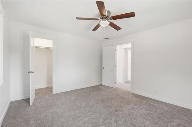 301 Allcutt Avenue, Bonner Springs, KS 66012