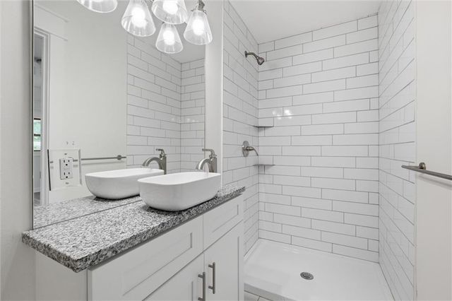 301 Allcutt Avenue, Bonner Springs, KS 66012