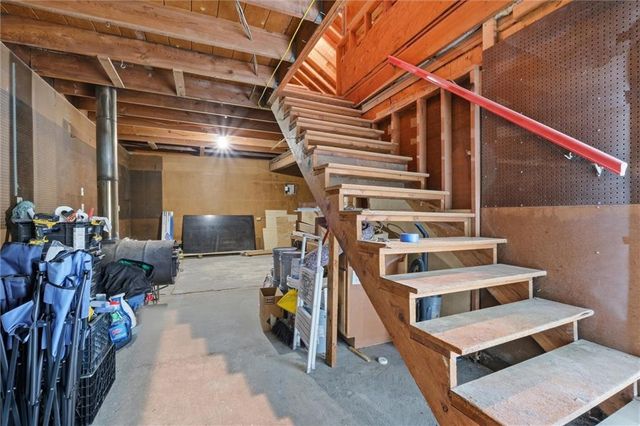 301 Allcutt Avenue, Bonner Springs, KS 66012