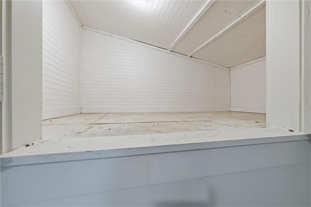 301 Allcutt Avenue, Bonner Springs, KS 66012
