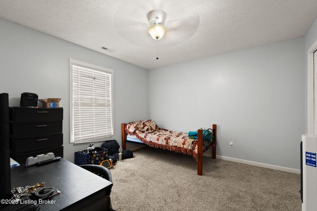 113 Medical Center Dr, Radcliff, KY 40160