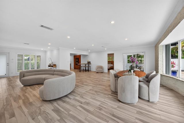 850 W Camino Real, Boca Raton, FL 33486