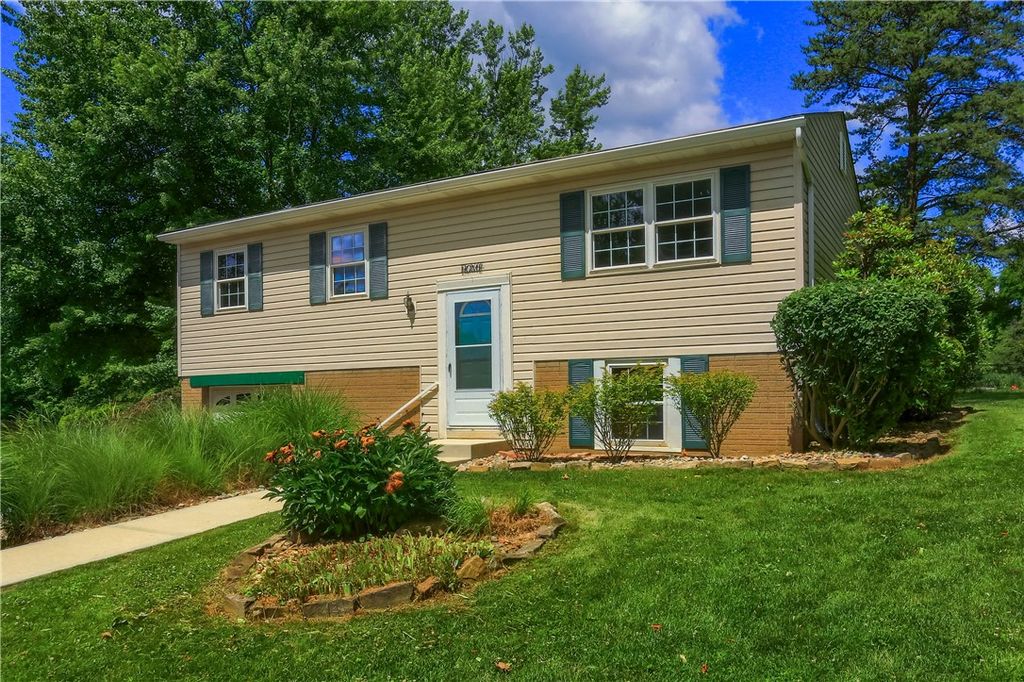 600 Joan Street, Cranberry Twp, PA 16066