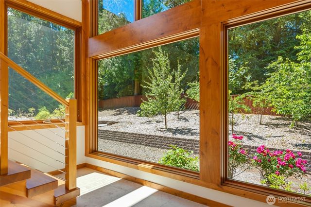 6420 282nd Avenue SE, Issaquah, WA 98027