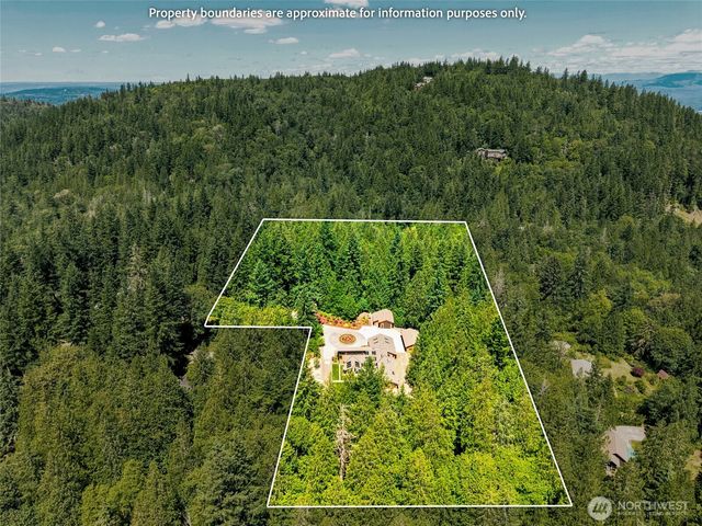 6420 282nd Avenue SE, Issaquah, WA 98027