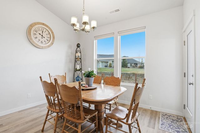 5920 W Hamm Ln, Eagle, ID 83616