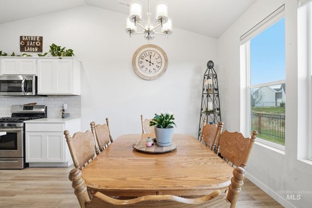 5920 W Hamm Ln, Eagle, ID 83616