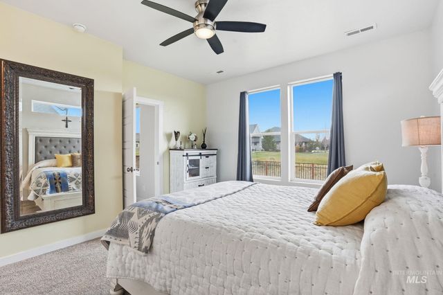 5920 W Hamm Ln, Eagle, ID 83616