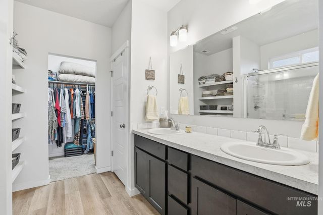 5920 W Hamm Ln, Eagle, ID 83616