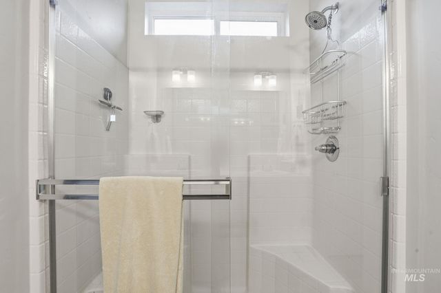 5920 W Hamm Ln, Eagle, ID 83616