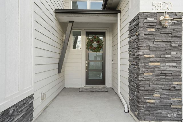 5920 W Hamm Ln, Eagle, ID 83616