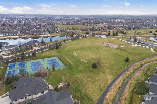 5920 W Hamm Ln, Eagle, ID 83616