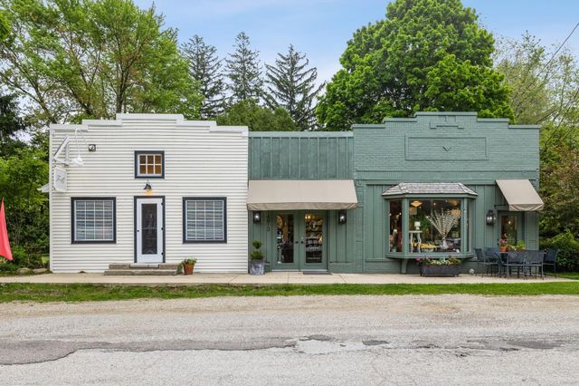 14913 Lakeside Road, Lakeside, MI 49116