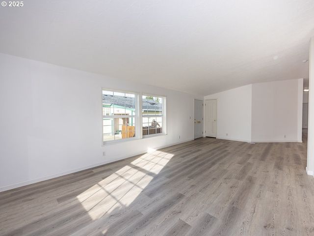 1805 Ne 94TH St 37, Vancouver, WA 98665