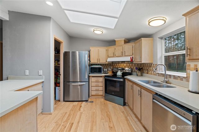 15450 Diaz Place SW, Port Orchard, WA 98367