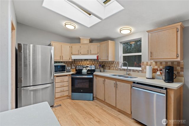 15450 Diaz Place SW, Port Orchard, WA 98367