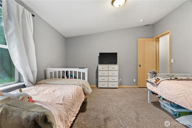 15450 Diaz Place SW, Port Orchard, WA 98367