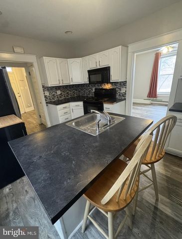 115 CRESTMONT ST, Reading, PA 19611