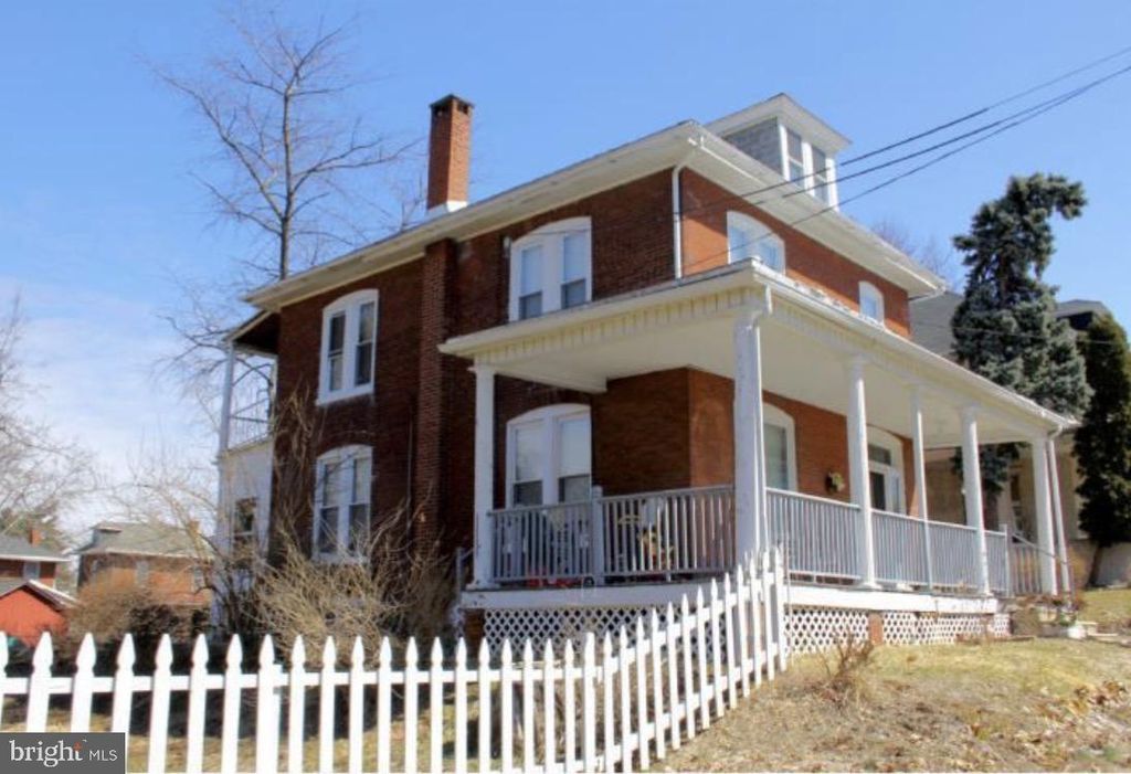 115 CRESTMONT ST, Reading, PA 19611