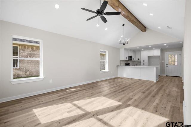 427 W. Harmony St., Tyler, TX 75702