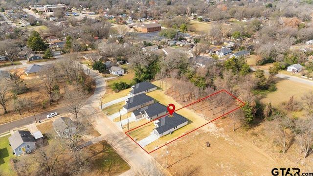 427 W. Harmony St., Tyler, TX 75702