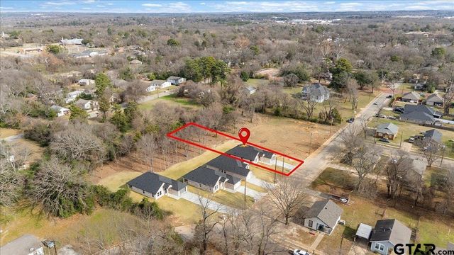 427 W. Harmony St., Tyler, TX 75702