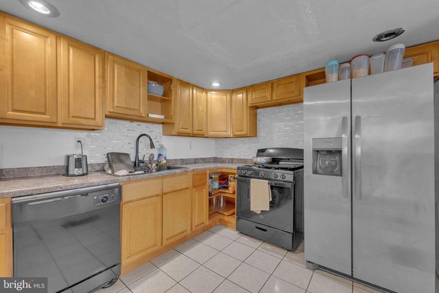 733 MYRTLE AVE, Lindenwold, NJ 08021