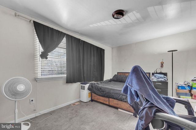 733 MYRTLE AVE, Lindenwold, NJ 08021