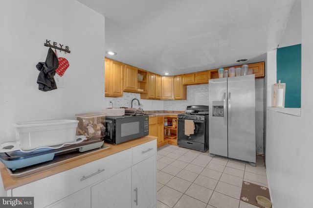 733 MYRTLE AVE, Lindenwold, NJ 08021