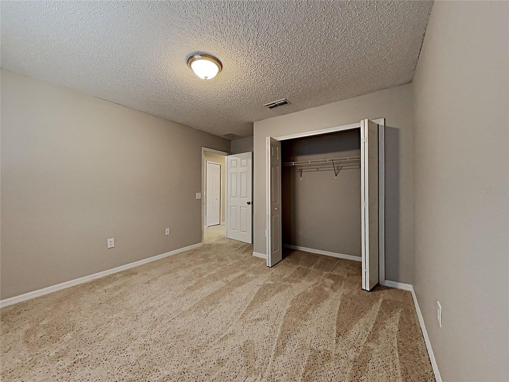 Image 8 of property listing at 1704 PILCHARD DRIVE, Poinciana, FL 34759