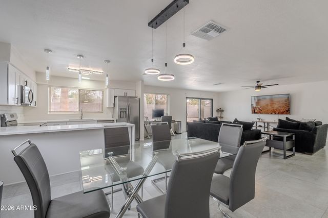 5817 S SIESTA Lane, Tempe, AZ 85283