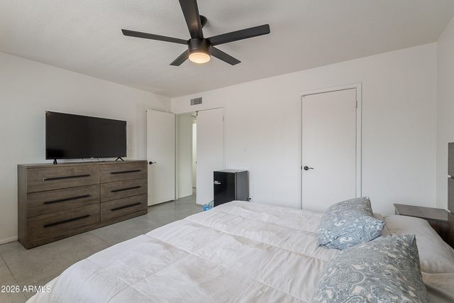 5817 S SIESTA Lane, Tempe, AZ 85283