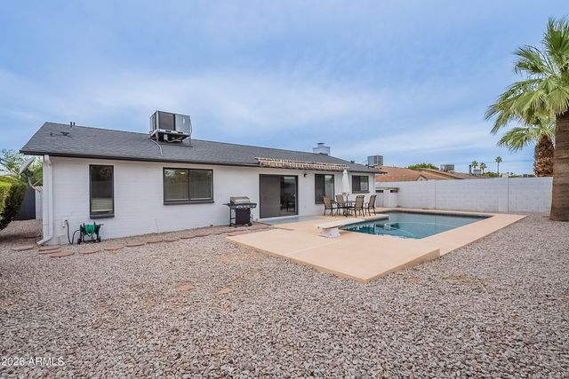 5817 S SIESTA Lane, Tempe, AZ 85283