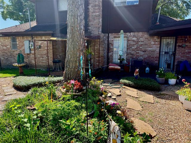 13014 N Venice Lane, Stafford, TX 77477