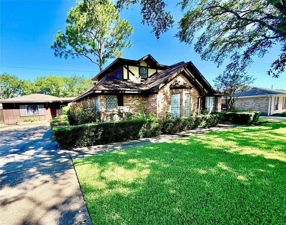 13014 N Venice Lane, Stafford, TX 77477