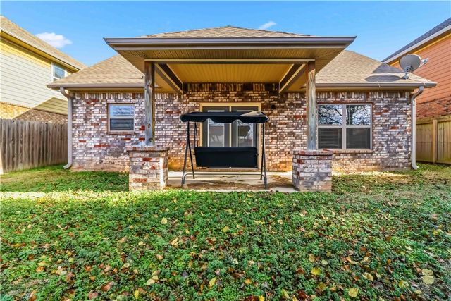 1299 N Sicily Lane, Fayetteville, AR 72704